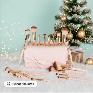 Elegant Pink and Gold Makeup Brush Set